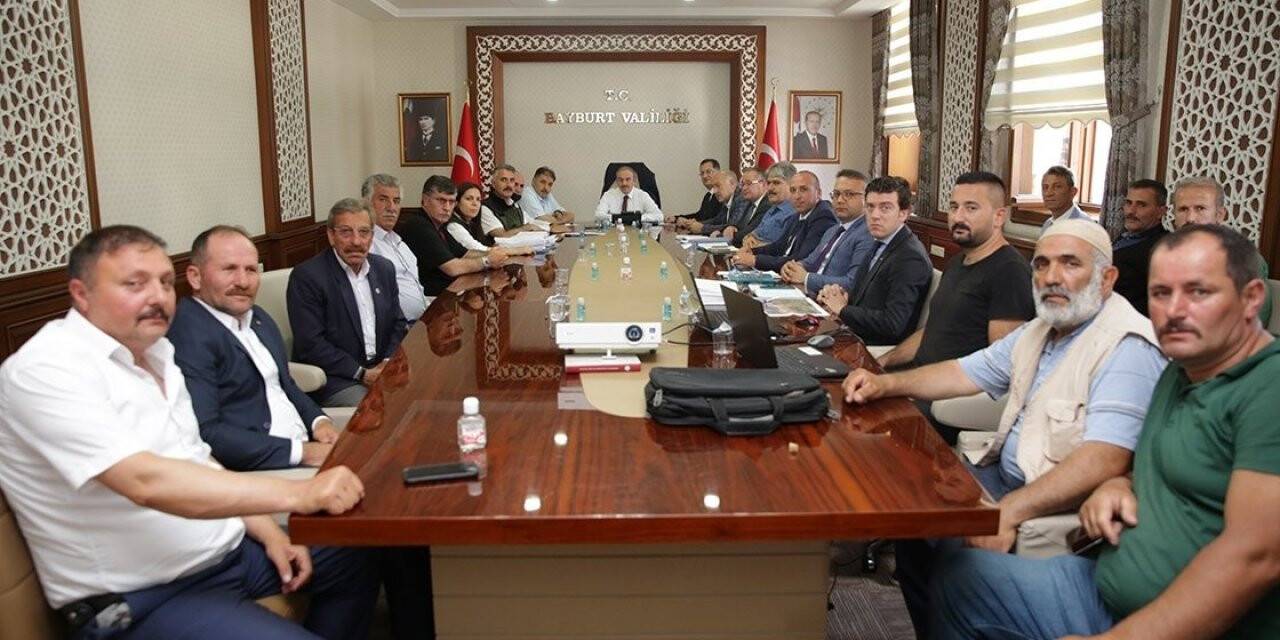 Bayburt’ta arazi toplulaştırma sorunları görüşüldü