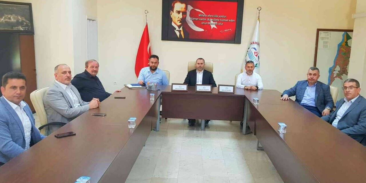 YAKAB toplantısı Armutlu’da yapıldı