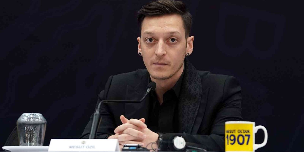 Mesut Özil: “Fenerbahçe’ye hizmet etmek en büyük arzumdur”