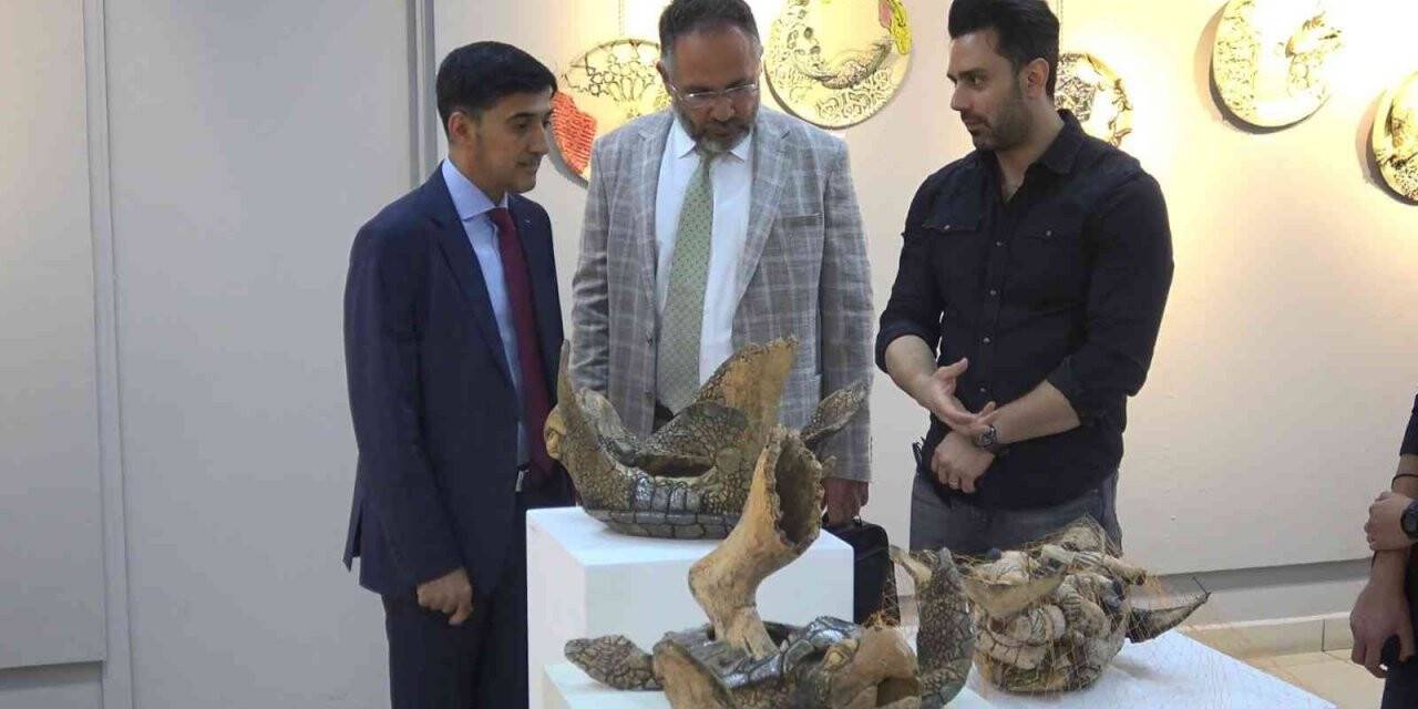 Üniversite öğrencileri eserleri ile küresel sorunlara dikkat çekti