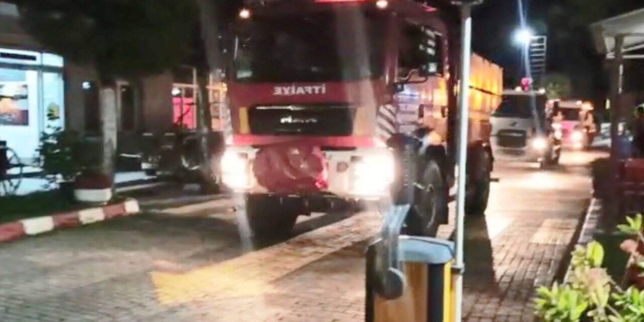 Aydın Büyükşehir ekipleri Marmaris yangınına destek için yola çıktı