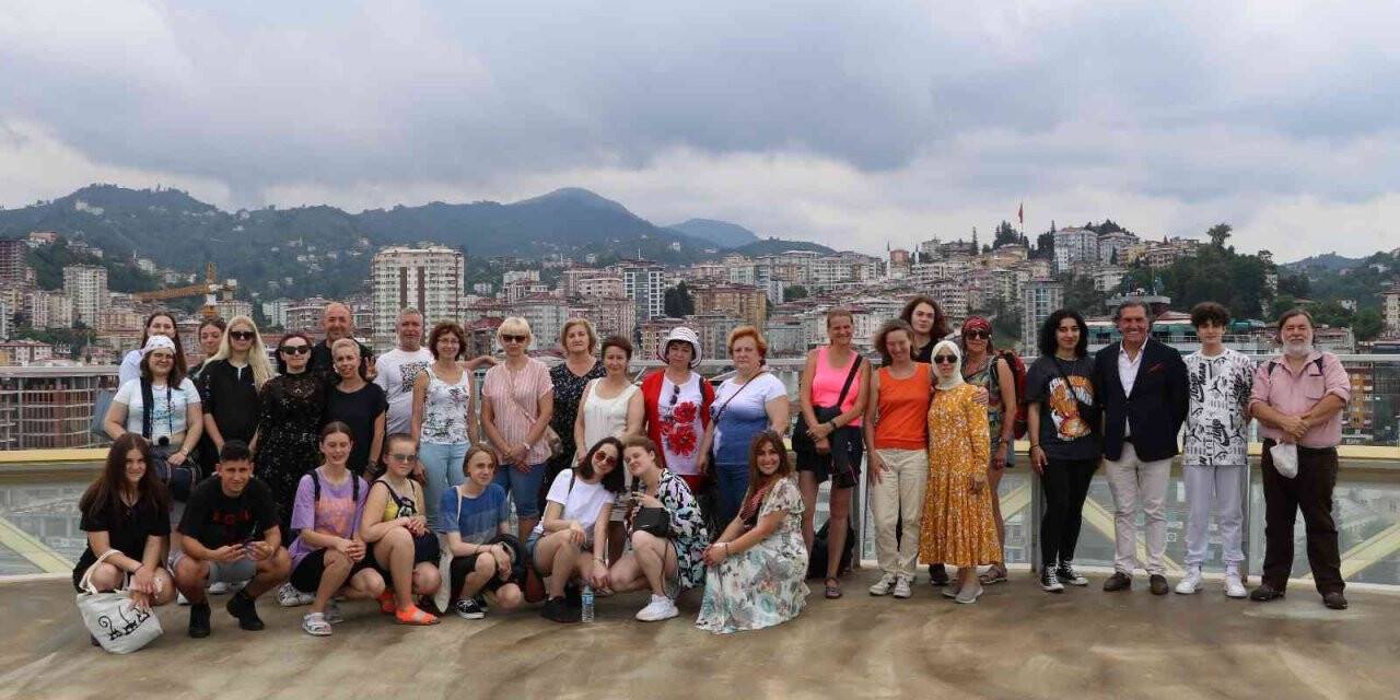 ERASMUS projesiyle Rize’ye gelen yabancı öğrenciler Karadeniz’i keşfediyor
