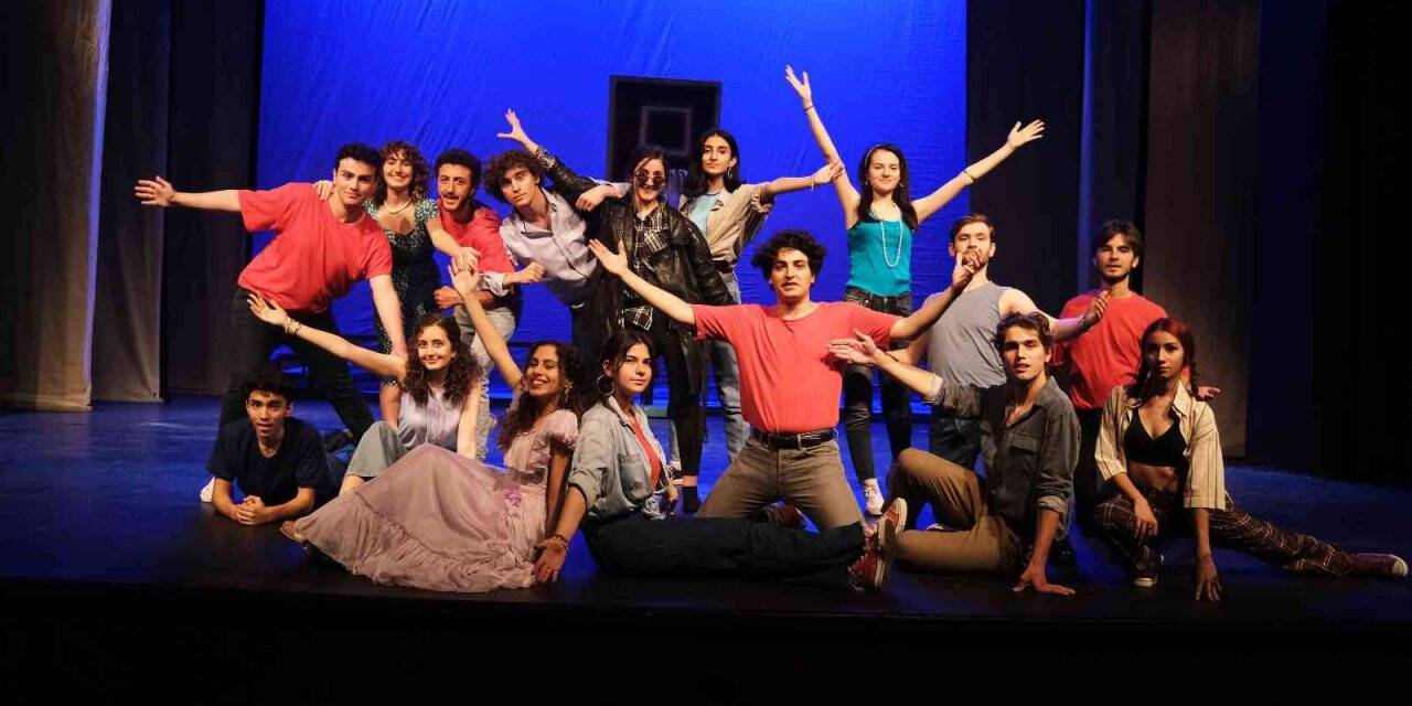 AVP’de mezuniyet coşkusu