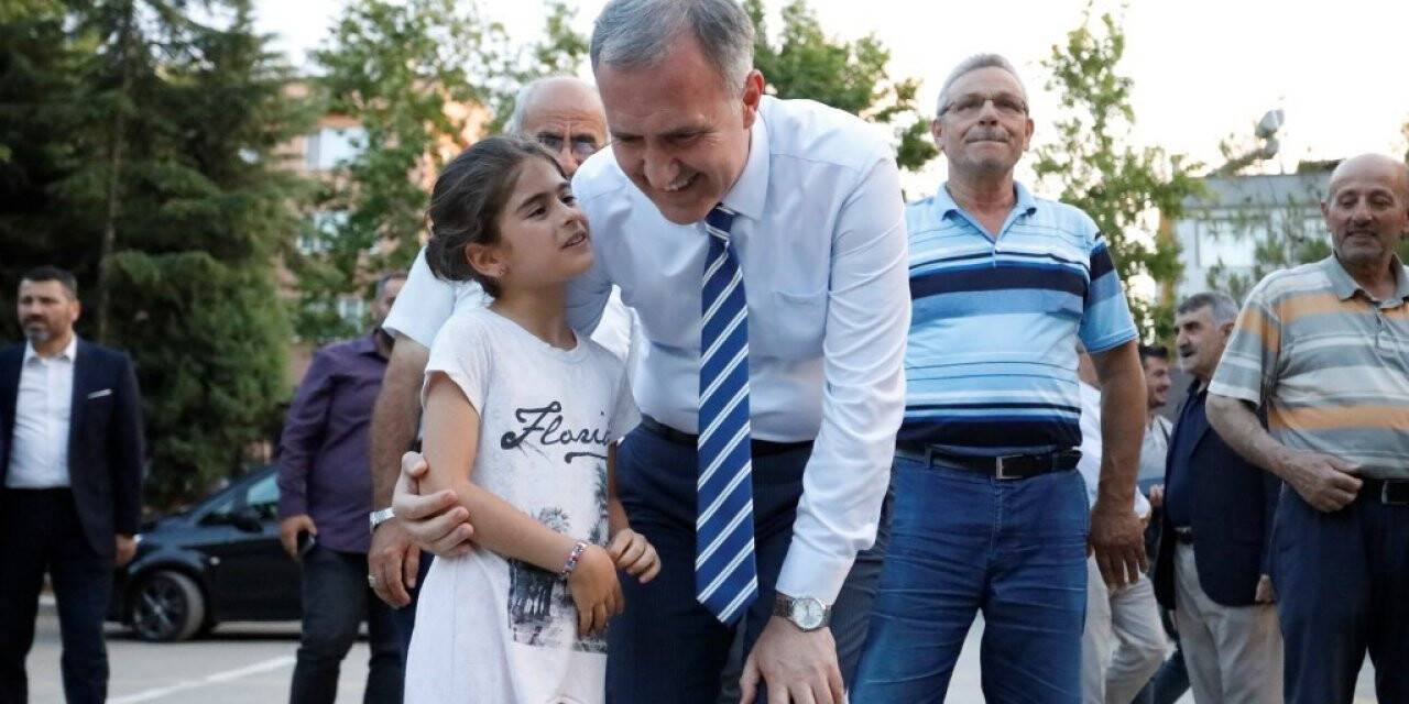 İnegöl Belediyesi Başkanı Alper Taban sorunları dinledi