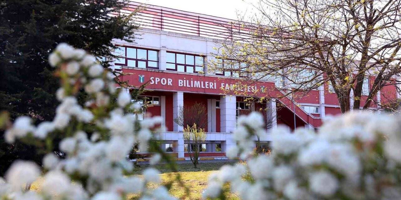 SUBÜ Spor Bilimleri Fakültesi’ne akreditasyon