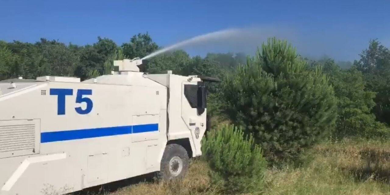 Denizli’nin TOMA’sı Marmaris’teki yangına müdahale ediyor