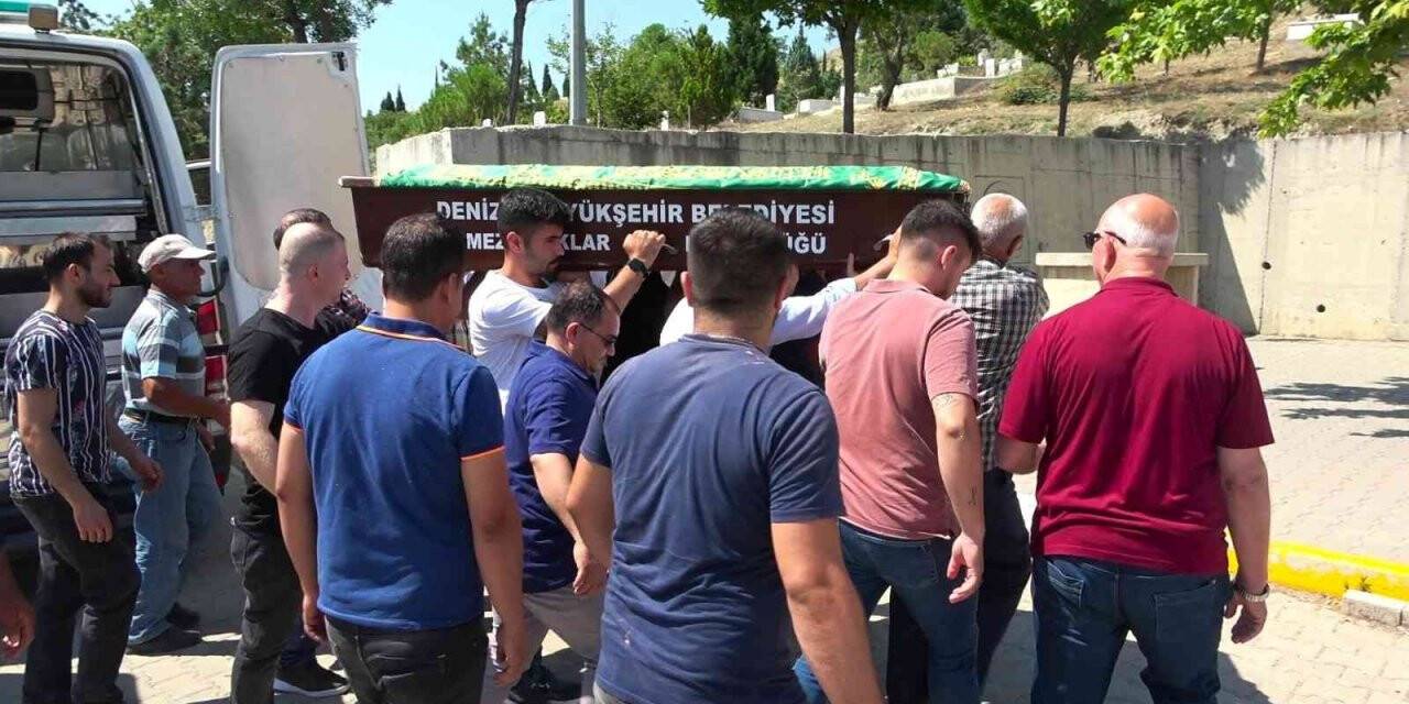 Kale direğinin altında can veren Eren’e hüzünlü veda