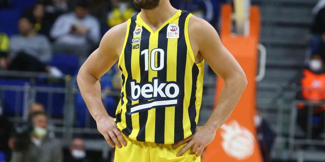 Melih Mahmutoğlu 2 yıl daha Fenerbahçe Beko’da