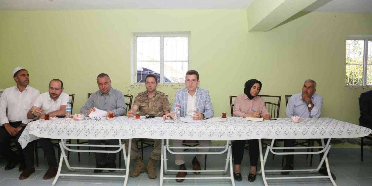 Kaymakam Kaptanoğlu vatandaşlarla bir araya geldi