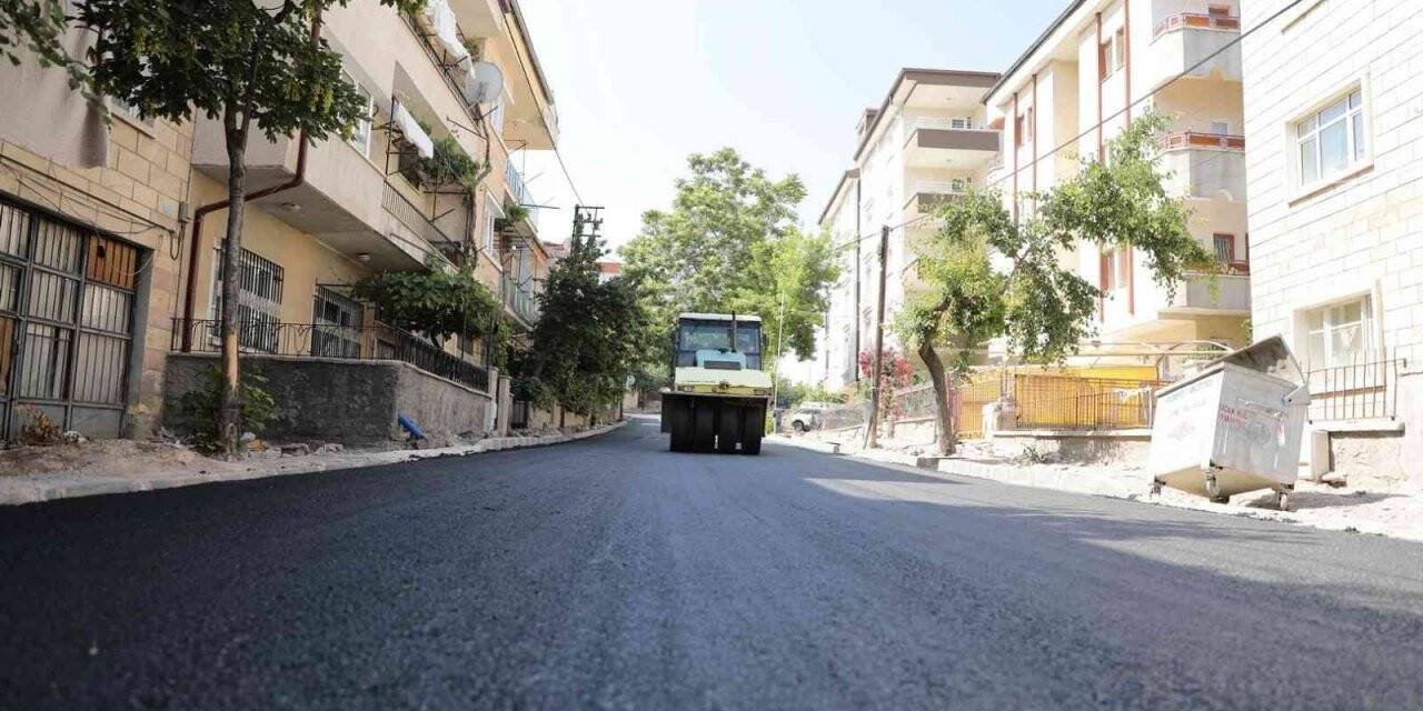 Altyapı çalışması tamamlanan sokaklar sıcak asfalt konforu ile buluştu