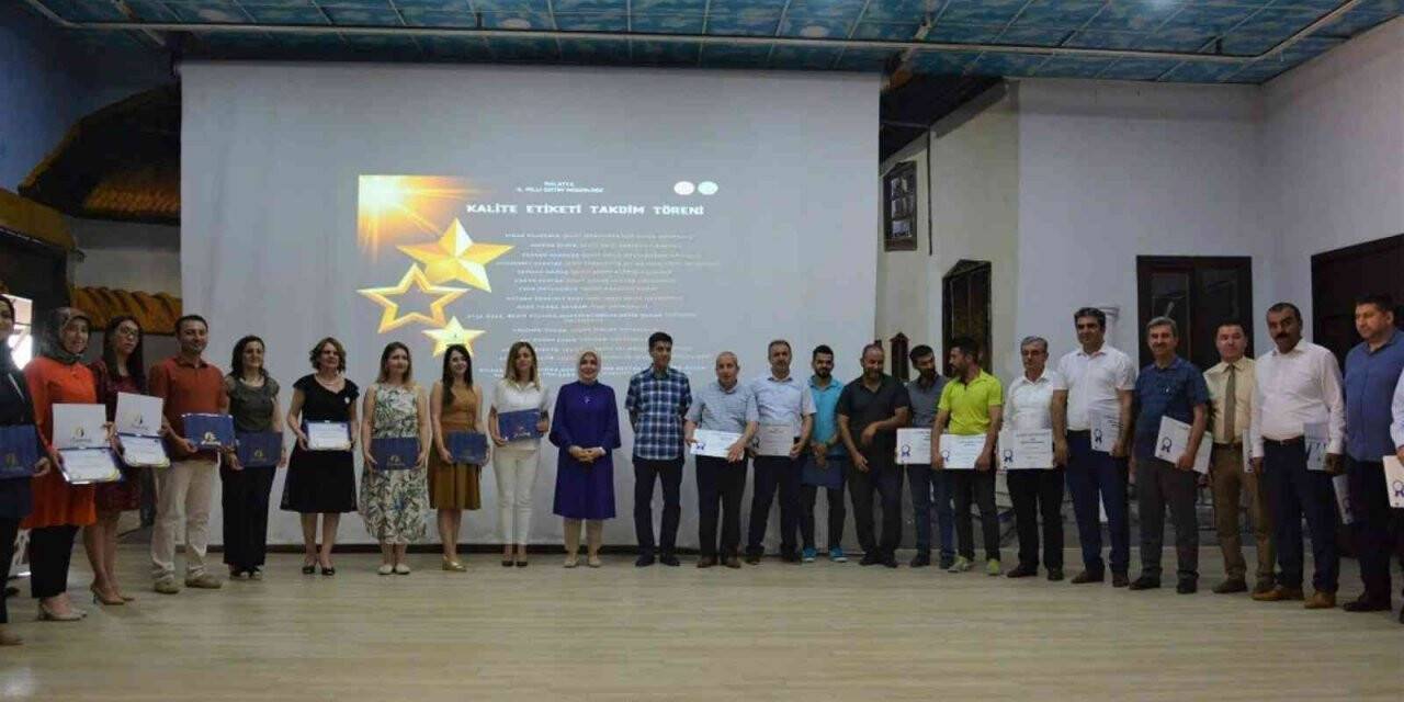 Eğitimde başarıya ödül