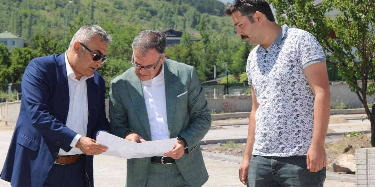 Hacılar’da 13 bin metrekare kilitli parke çalışması başladı