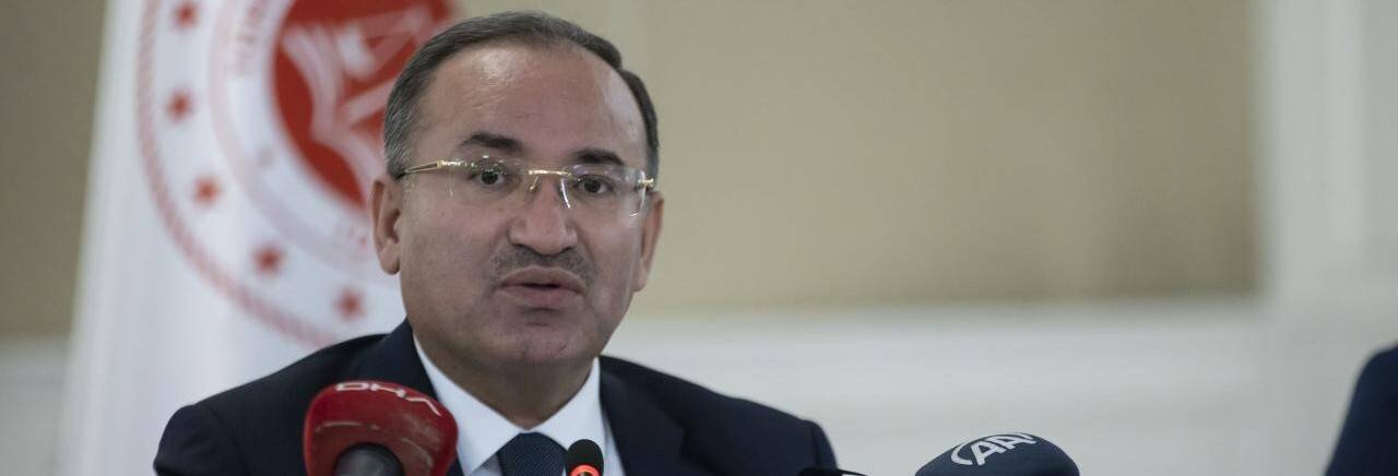 Bakan Bozdağ: Haksız tahrik konusunun tartışmaya açılmasında fayda görüyorum