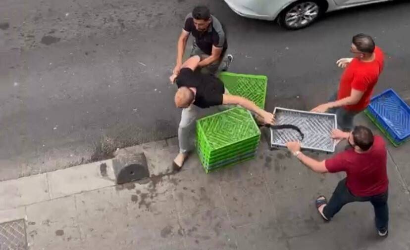 Sultanbeyli’de parasını ödemeyen müşteri ile lokanta çalışanları arasında kavga