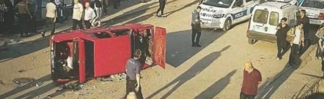 Ankara’da kavga: Mahalleli otomobili devirdi