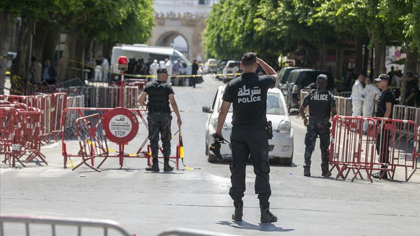 Tunus'ta terör şüphesiyle tüm üyeleri kadın olan bir hücre çökertildi