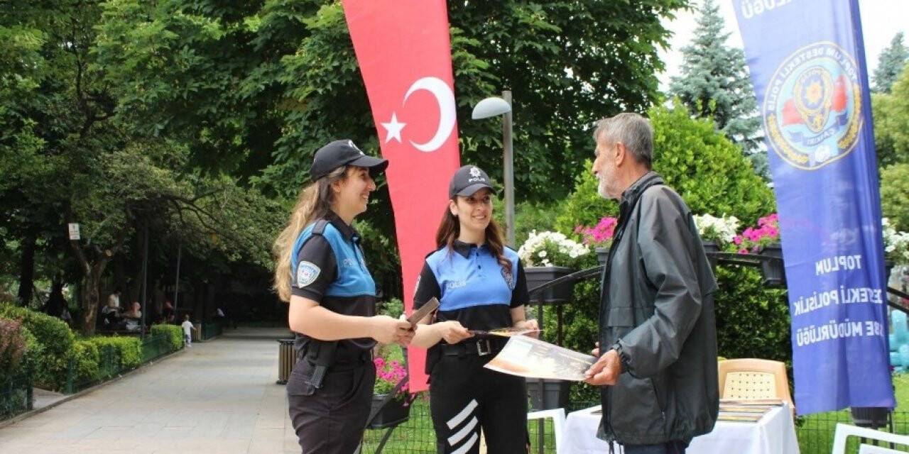 Polis ekipleri vatandaşları orman yangınlarına karşı bilgilendirdi