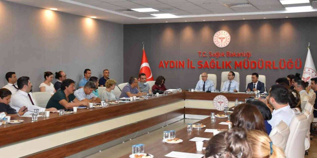 Aydın’ın tüm acil sağlık hizmetleri ve sevk durumları masaya yatırıldı