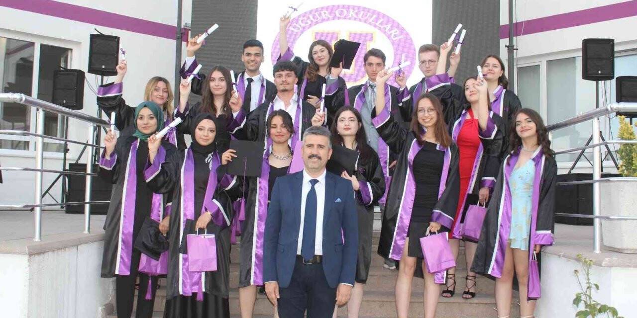 Uğurda mezuniyet heyecanı
