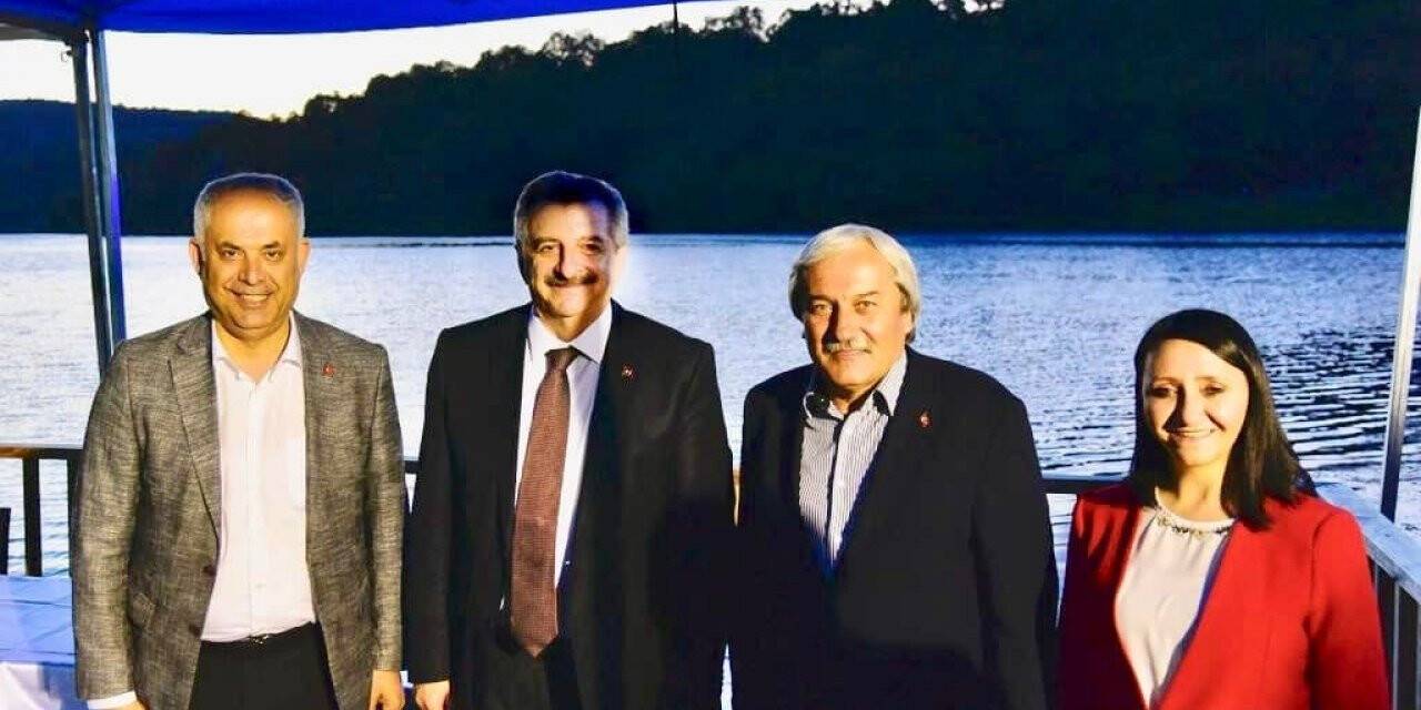 Bakan Yardımcısı Büyükdede belediye başkanları ile bir araya geldi