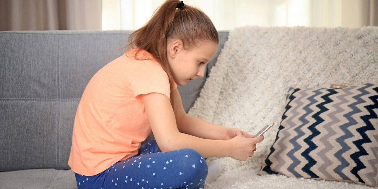 Çocuklarda ekran bağımlılığı omurga hastalıklarına zemin hazırlıyor