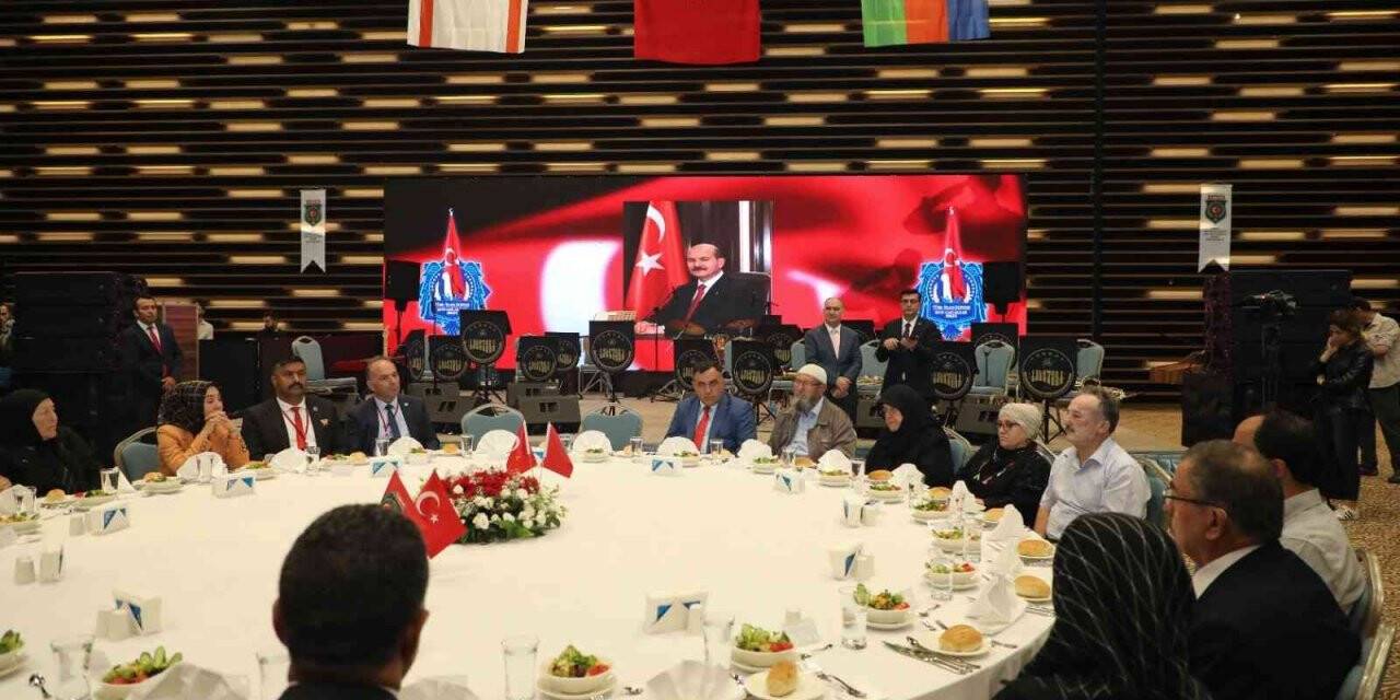 Konya’da Türk İslam Dünyası Şehit ve Gazi Aileleri Buluşması gerçekleştirildi