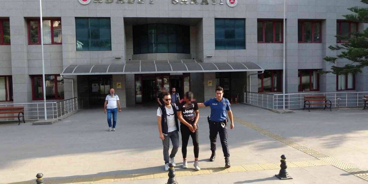 Manavgat’ta silahlı yağma suçundan 2 tutuklama