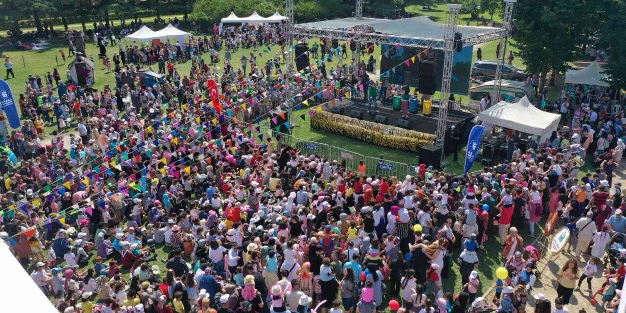 Türk dünyası çocukları şenlikte buluştu