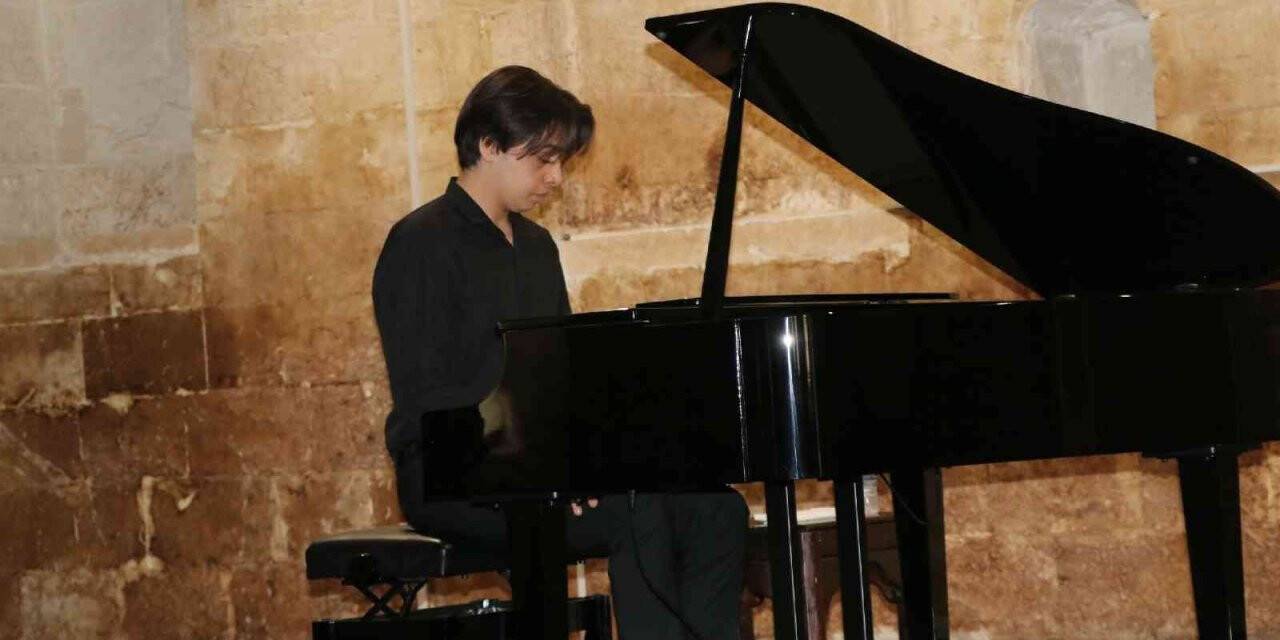 Şanlıurfa’da piyano resitali