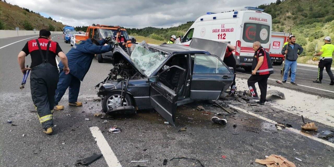 Çankırı’da iki otomobil çarpıştı: 1 ölü, 6 yaralı