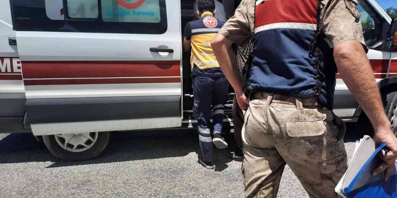 Otomobil şarampole devrildi: 1 yaralı