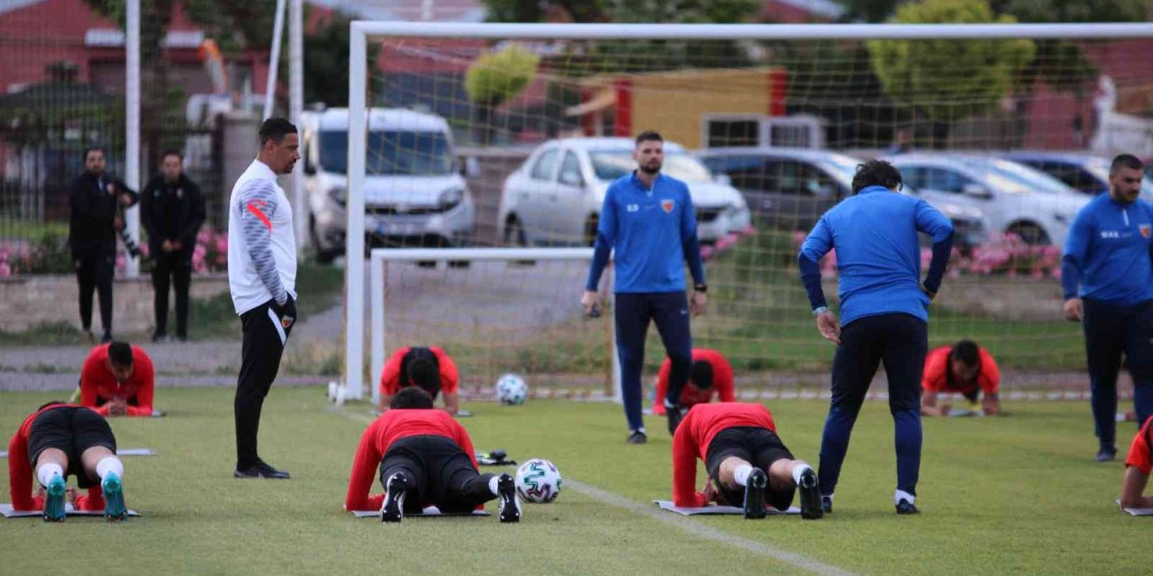 Kayserispor yeni sezon hazırlıklarına başladı