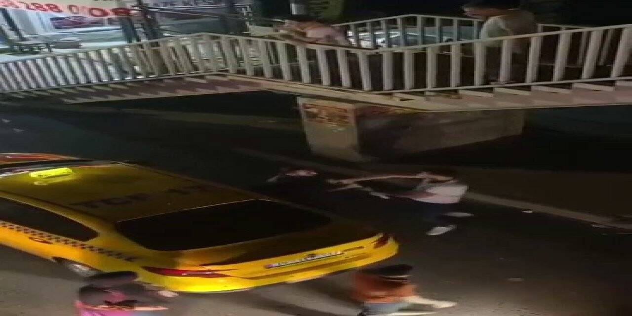 Yolcu taksiciye "sür lan" deyince ortalık karıştı; o anlar kameraya yansıdı