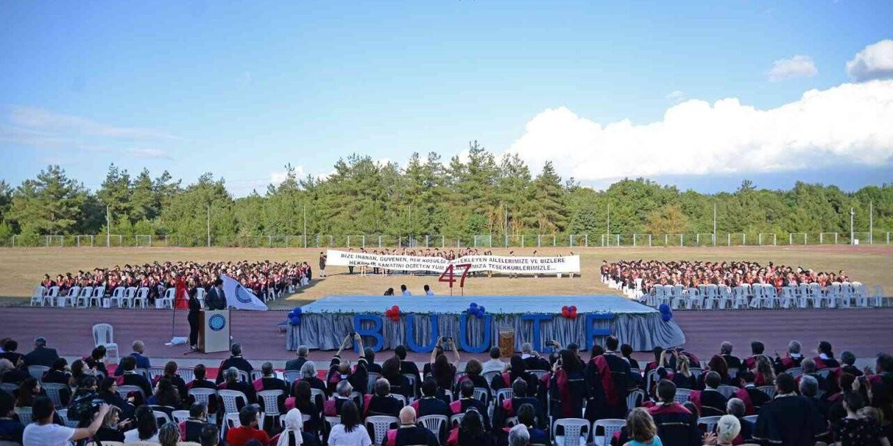 Sağlık ordusuna 350 yeni hekim