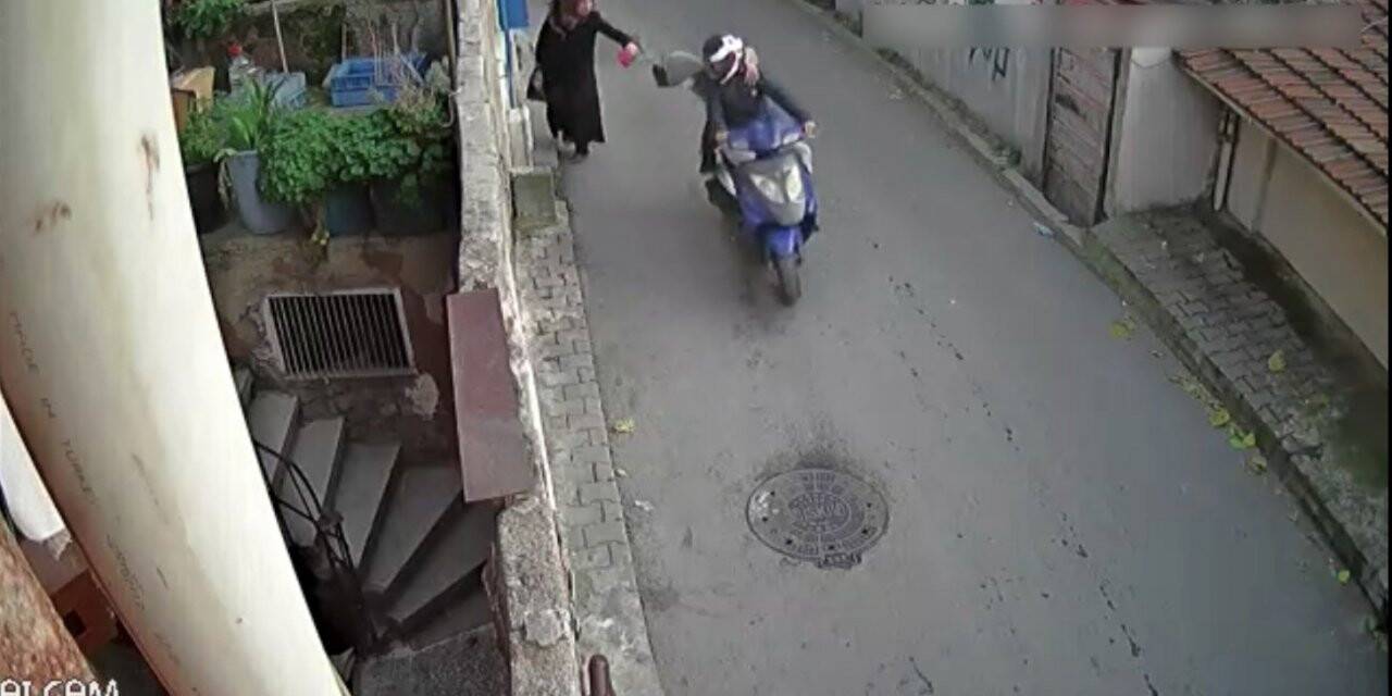 İstanbul’da yaşlı kadına kapkaç kamerada: Kadınları hedef alan çete çökertildi