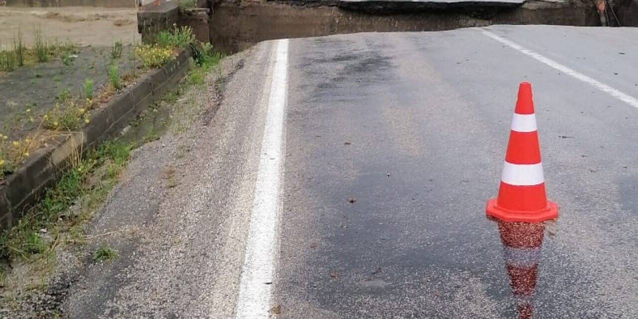 Kastamonu’nun birçok ilçesinin ulaşım yolu trafiğe kapatıldı