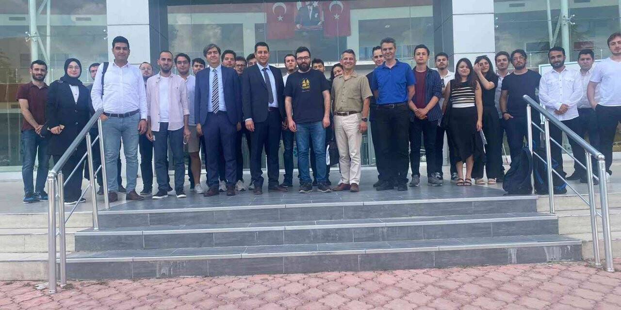 Bursa Uludağ Üniversitesi’nde otonom servis aracı tasarlandı