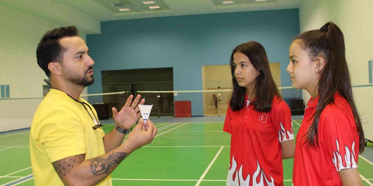 Eskişehirli ikizler, Türk badminton tarihine şimdiden isimlerini yazdılar