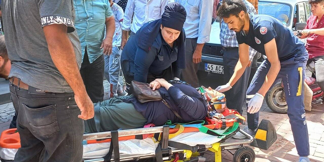 Otomobilin çarptığı yaşlı kadın yaralandı