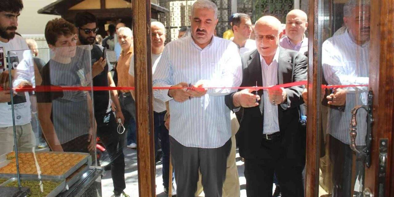 Kadayıfçı Sıtkı usta 12’nci şubesini hizmete açtı