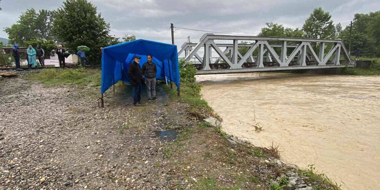 Sel felaketinin boyutu sular çekilince ortaya çıktı