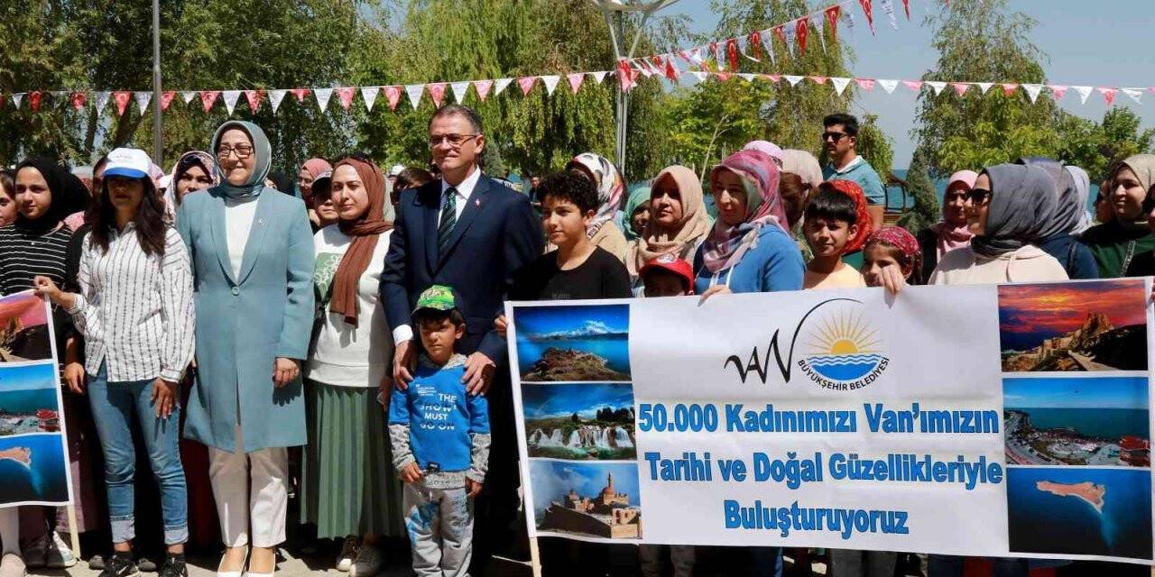 50 bin kadın Van’ın güzelliklerini keşfedecek