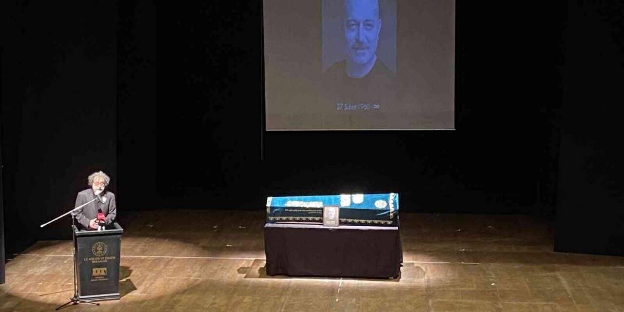 Ünlü oyuncu Osman Wöber için Mecidiyeköy Büyük Sahne’de tören düzenlendi