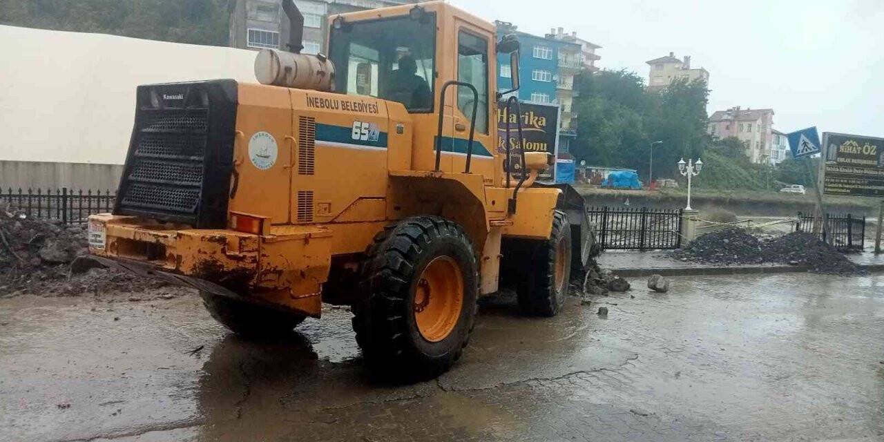 Sel sularının geçişini engellemek için set çekildi