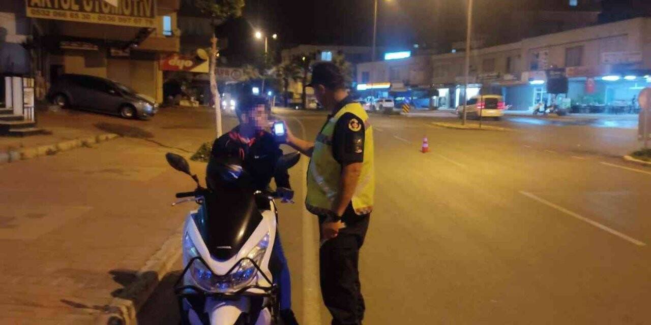 Antalya’da trafik denetiminde 77 sürücüye ceza