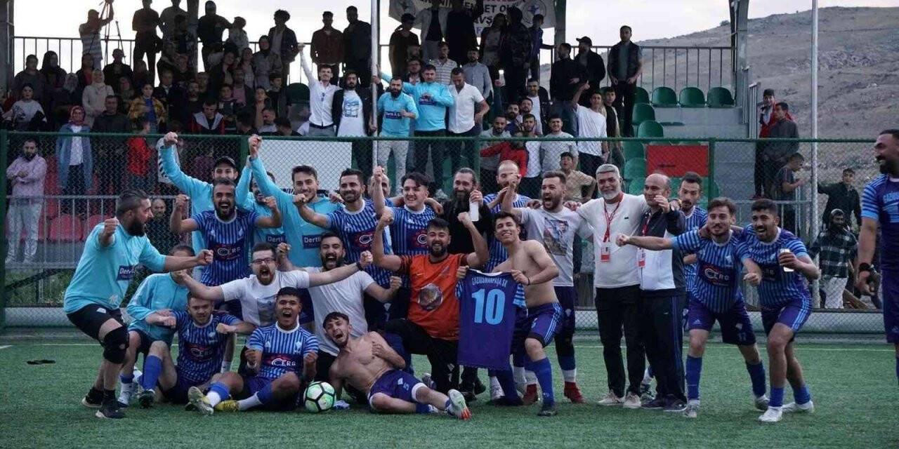 Mahallelerde toplu temizlik uygulaması Yeşilyurt’ta