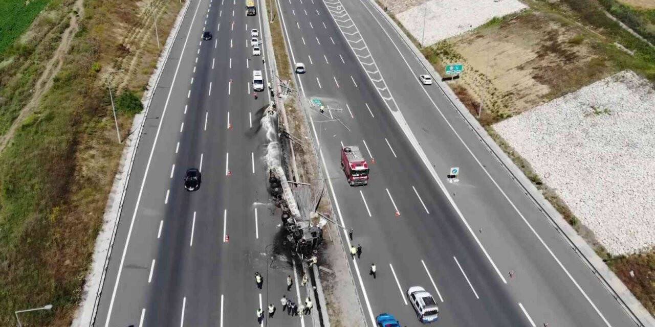 Kuzey Marmara otoyolunda kaza: Sürücü yanarak hayatını kaybetti
