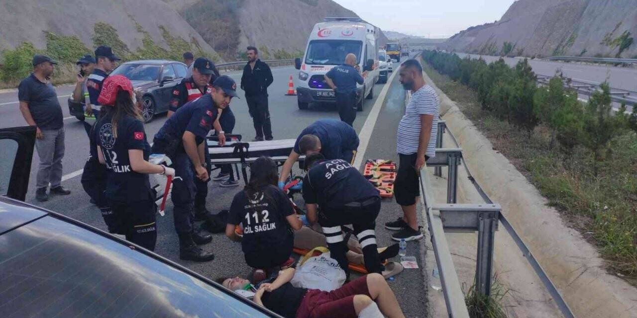 Alkollü sürücü otomobiliyle kamyona arkadan çarptı: 2’si ağır 4 yaralı