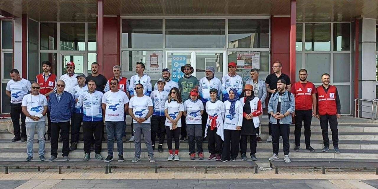 Van Gölü için yürüyen kadınlar Erciş’te