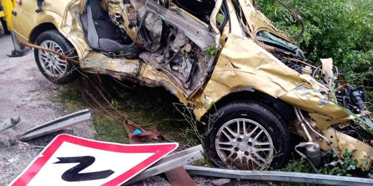 Çorum’da otomobil dereye uçtu: 1 ölü, 1 yaralı